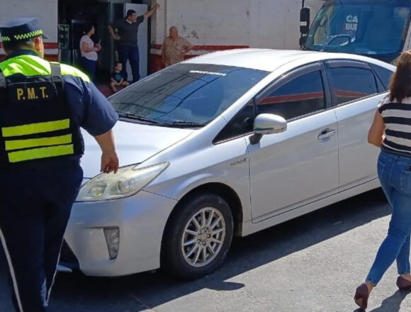 Limpiavidrios pierde la vida en violento choque