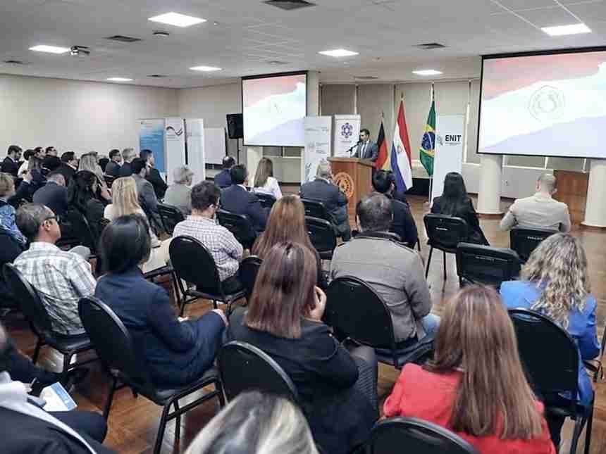 13 mipymes Empresas paraguayas reciben el Sello Integridad