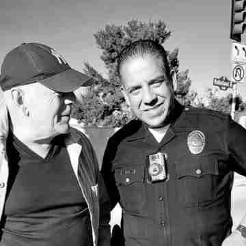 Bruce Willis agradece a bomberos de Los Ángeles