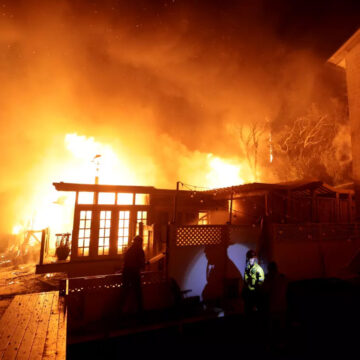 Más de 9.000 estructuras destruidas en Los Ángeles