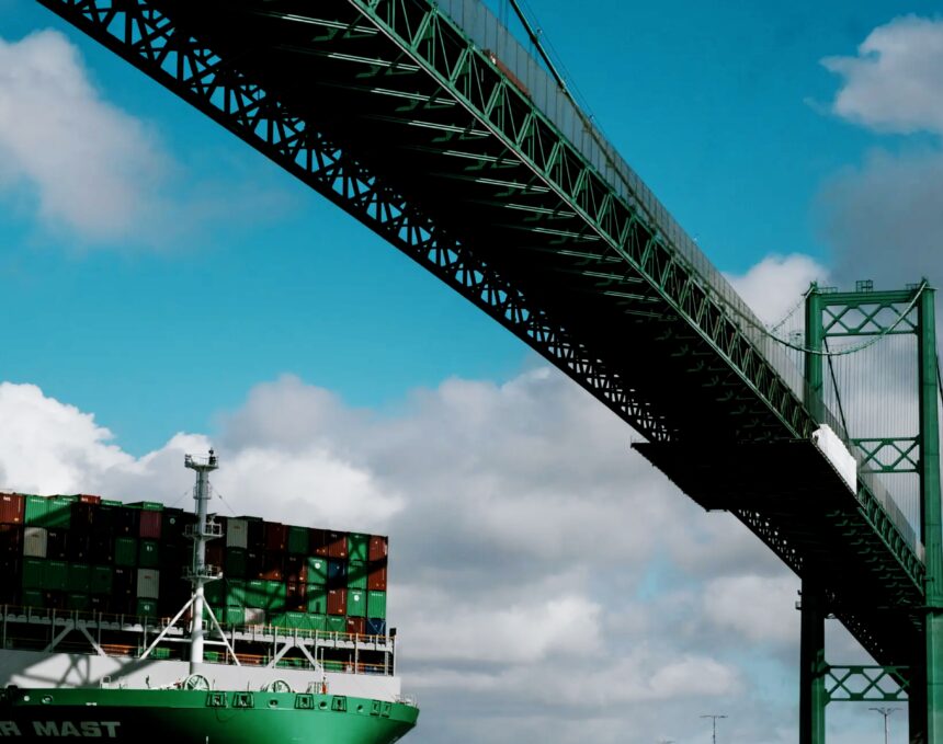 Trump impone aranceles y desata crisis comercial