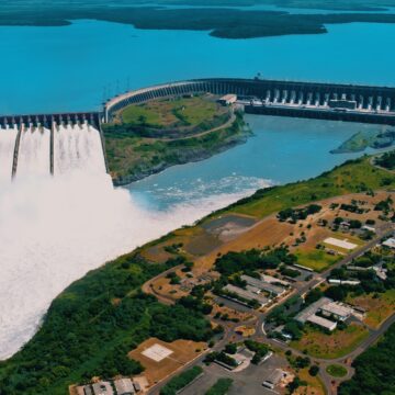 Fondos sociales deben seguir en Itaipú