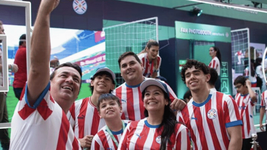 Ueno regala camisetas por amor a la Albirroja