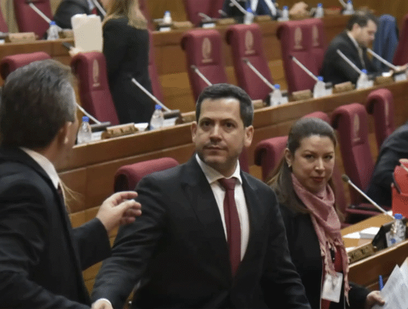 intervenciones Cartismo evita cuórum para frenar intervenciones