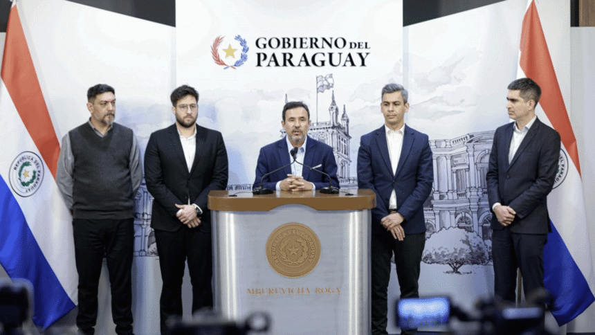 Fracasa diálogo tripartito y paro sigue firme