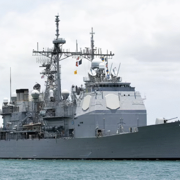 Estados Unidos despliega poder naval frente Venezuela