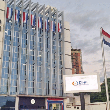 Ingresos tributarios crecieron USD 282 millones