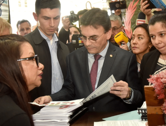 Comuna de Asunción pagó millonario exceso