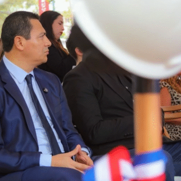 zfarias Farías rechaza oferta y mantiene candidatura