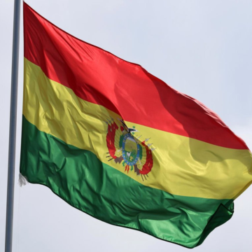 Detienen a exministro boliviano en aeropuerto